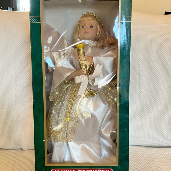 Trim A Home Animated Angel - Picture 8 of 10